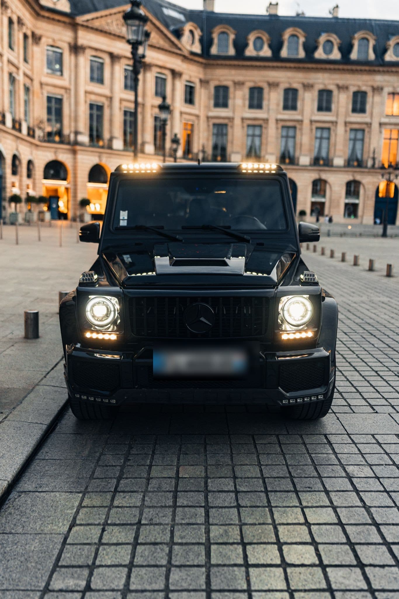 Mercedes-Benz G-Class — view 1