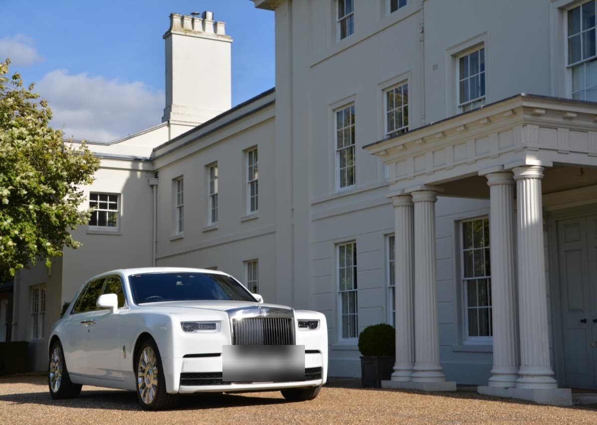 Rolls-Royce Phantom Extended — view 1