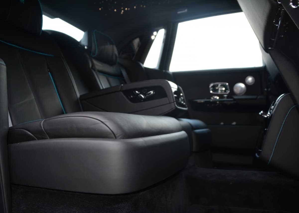 Rolls-Royce Phantom Extended — view 2