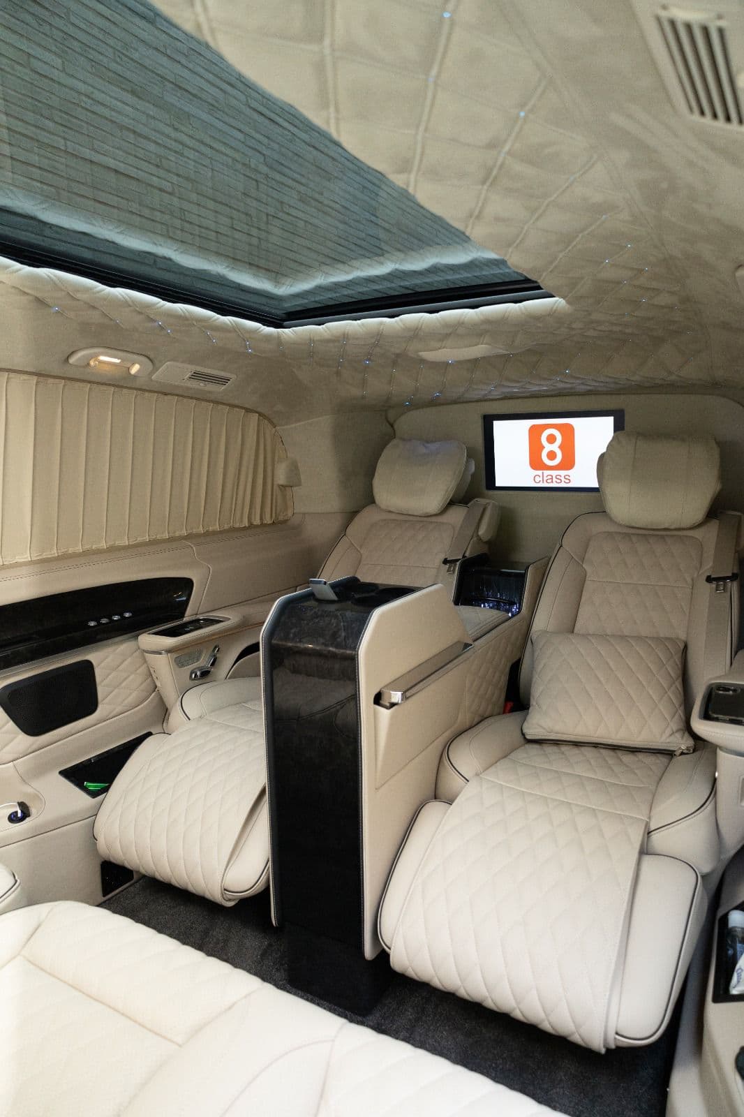 Mercedes V-Class VIP Senzati — view 1