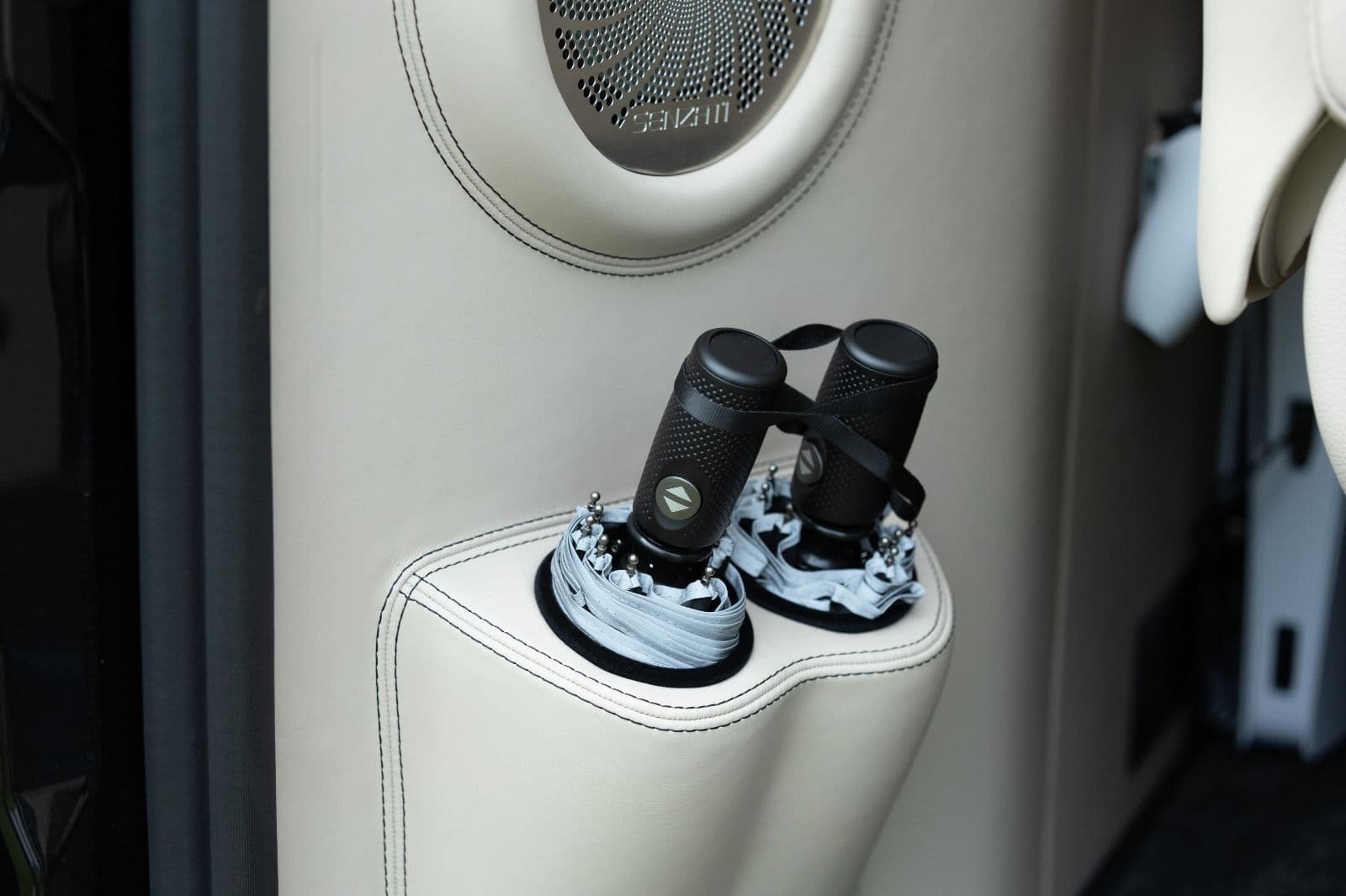 Mercedes V-Class VIP Senzati — view 3