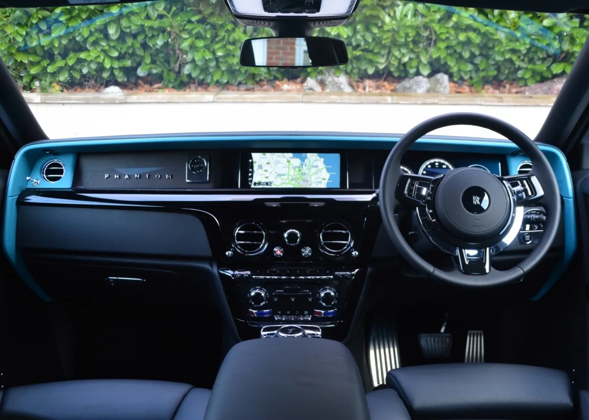 Rolls-Royce Phantom Extended — view 5