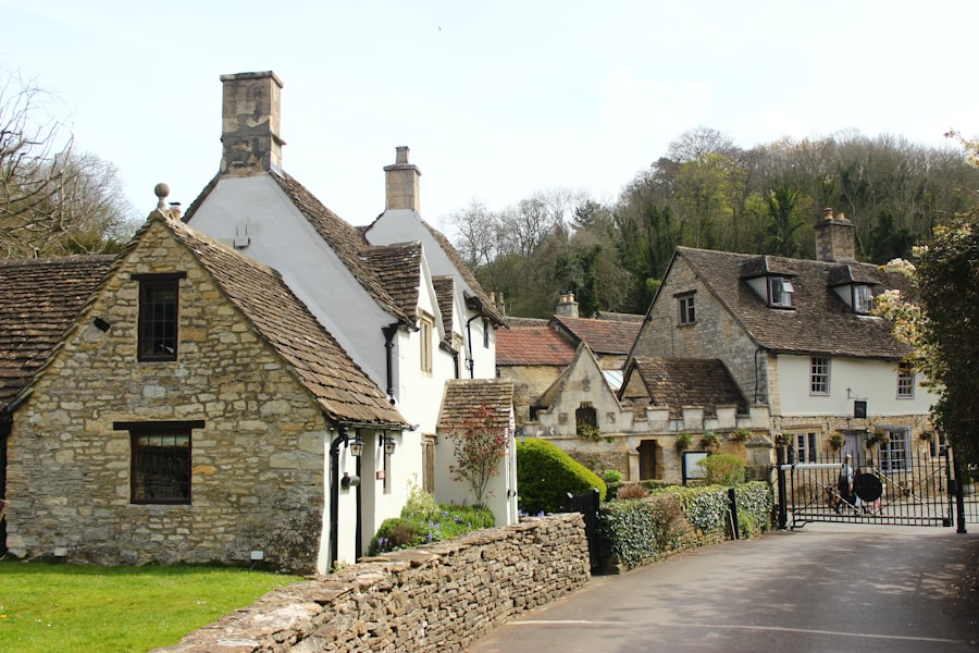 Cotswolds stone manor rental — luxury chauffeur UK multi-day stay, private village escape FFGR London