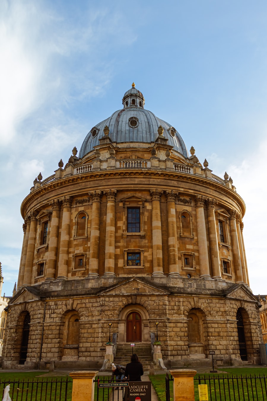 Oxford University dreaming spires — private chauffeur day trip from London, VIP guided visit